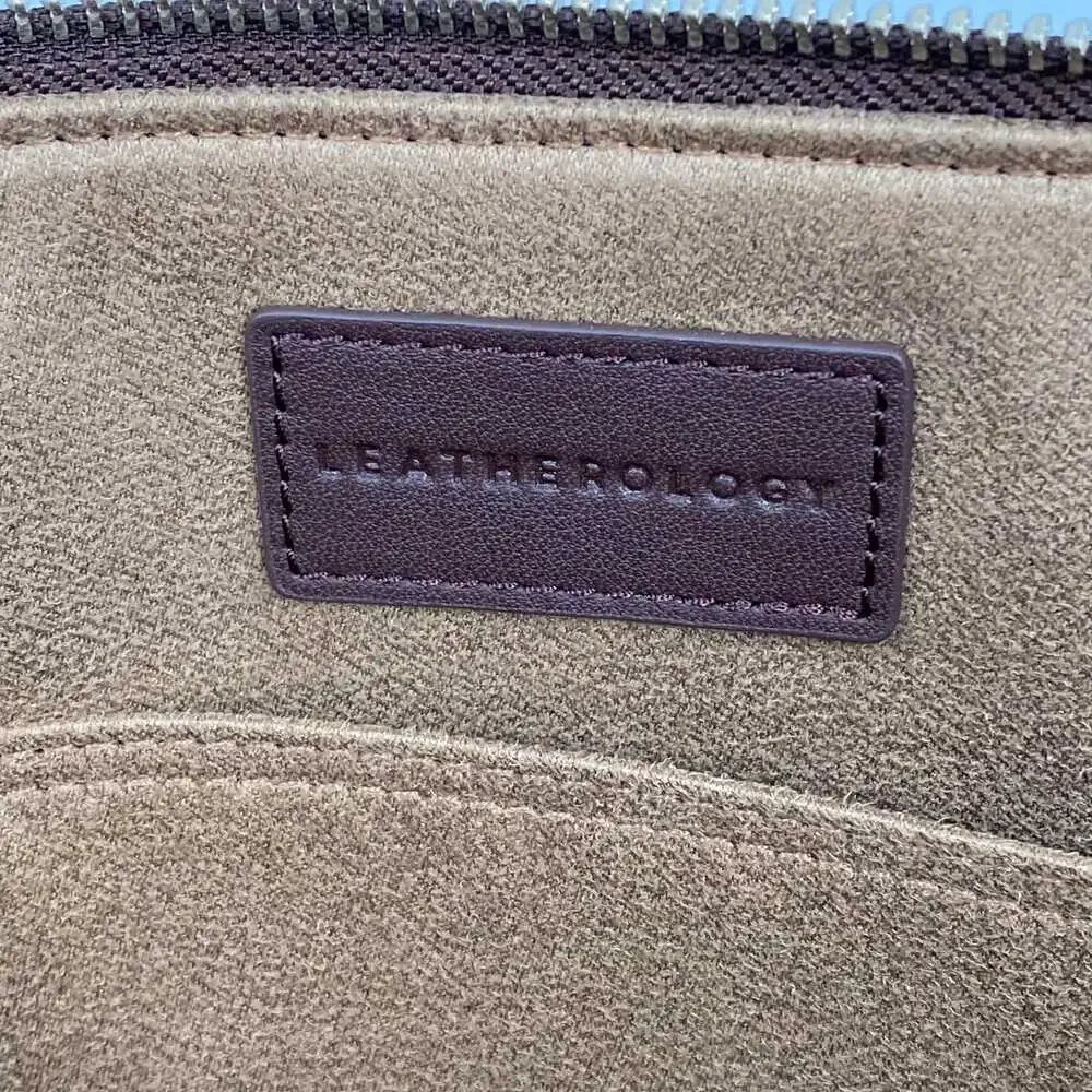 Leatherology this laptop